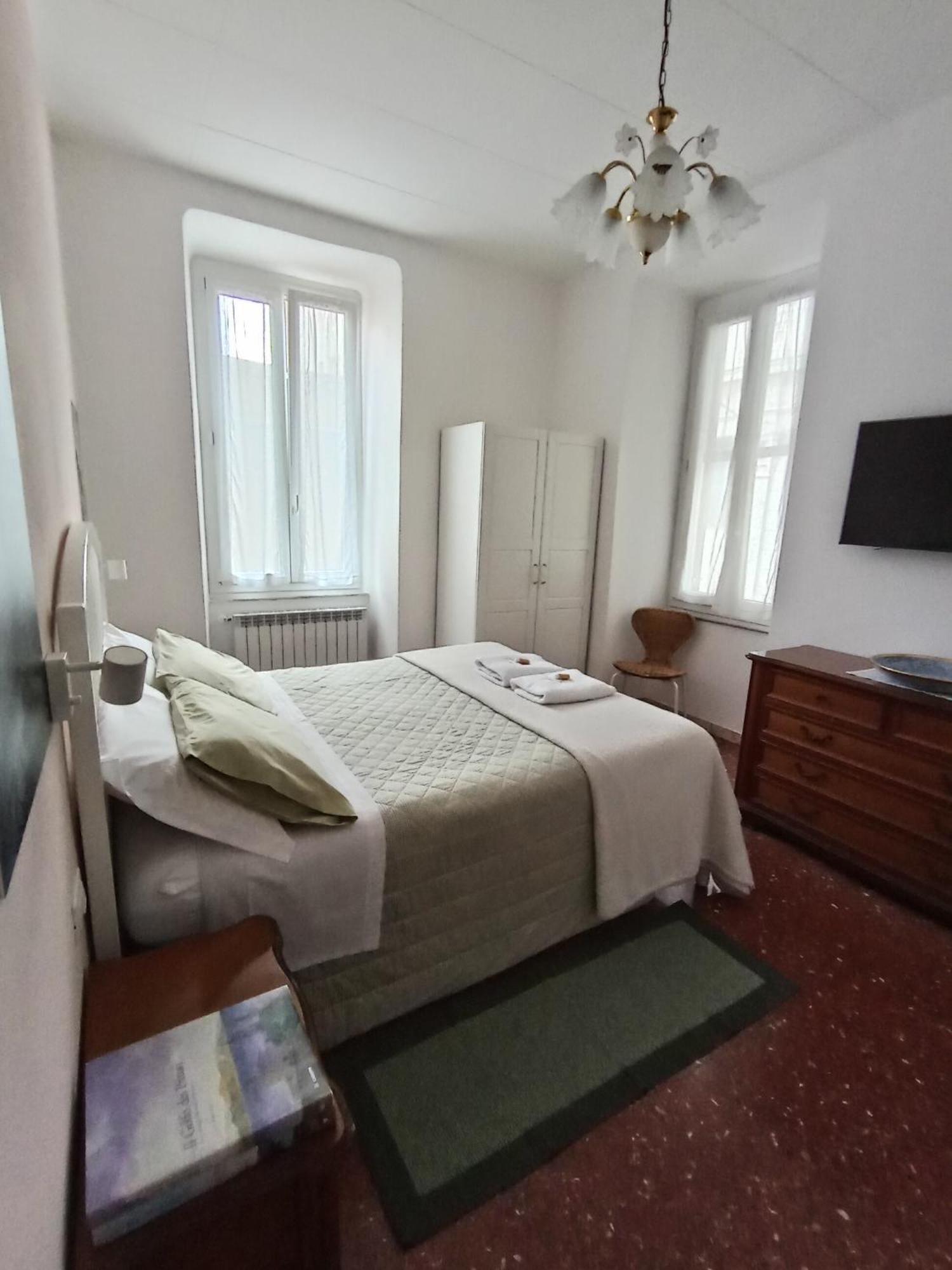 Ancora Qui, Nel Golfo Dei Poeti Apartment La Spezia Luaran gambar
